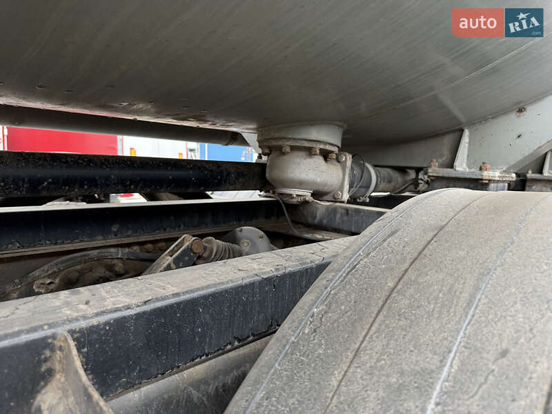 Бензовоз Ford Cargo 2014 в Киеве