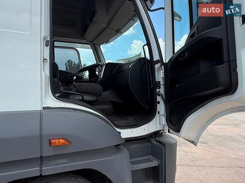 Тягач Ford Cargo 2023 в Кривом Роге