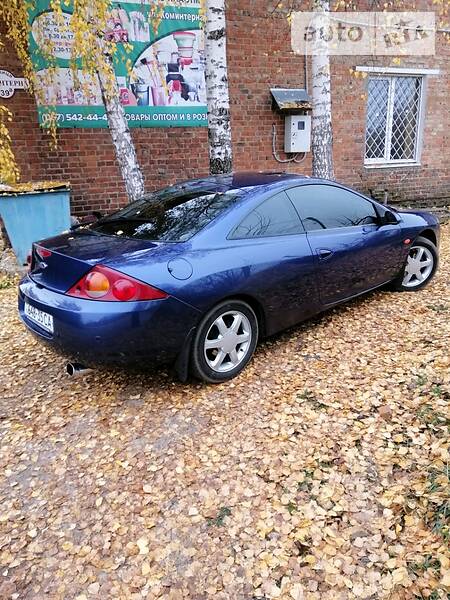 Купе Ford Cougar 2000 в 