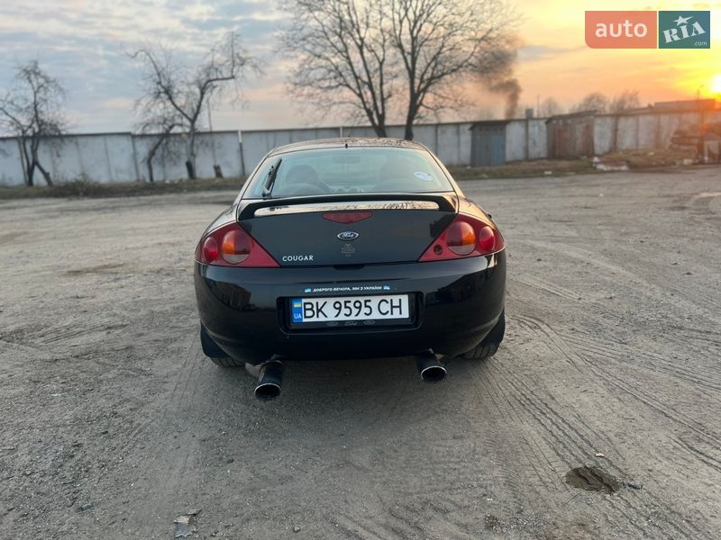 Купе Ford Cougar 1999 в Дубні