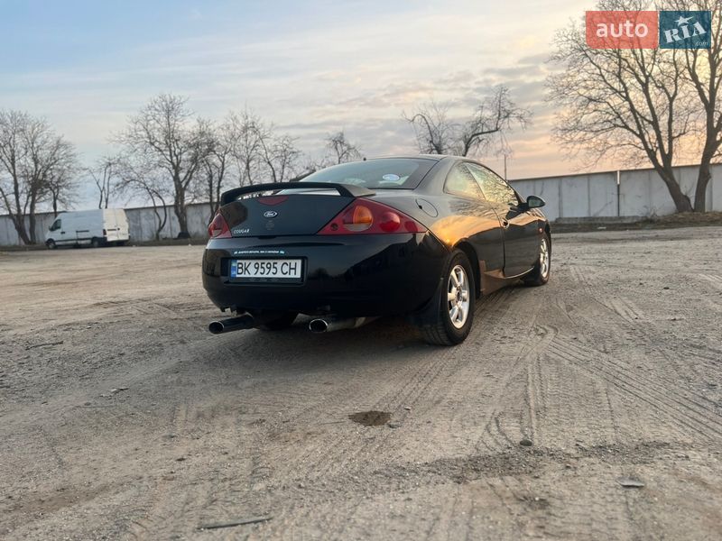 Купе Ford Cougar 1999 в Дубні