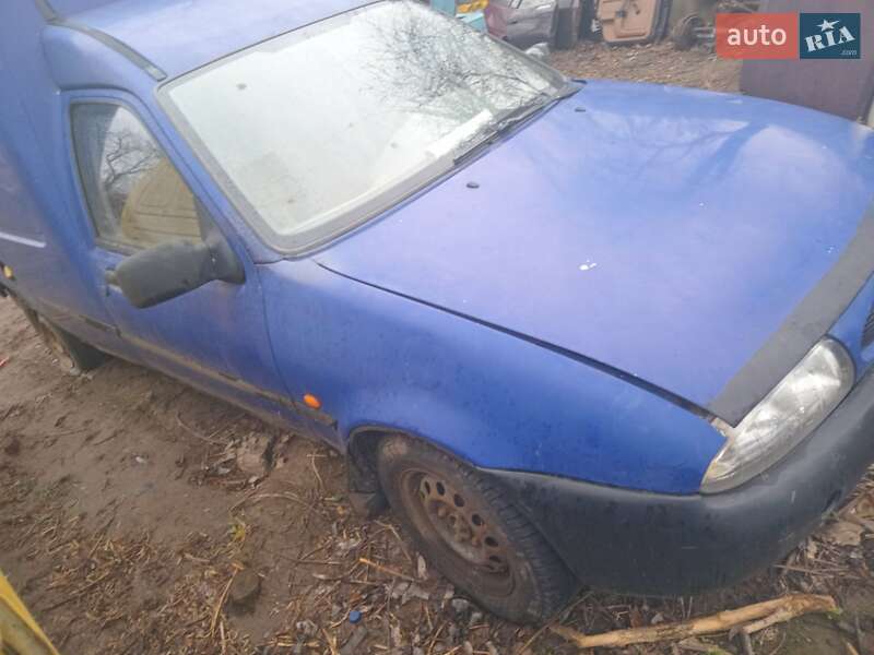 Грузовой фургон Ford Courier 1996 в 