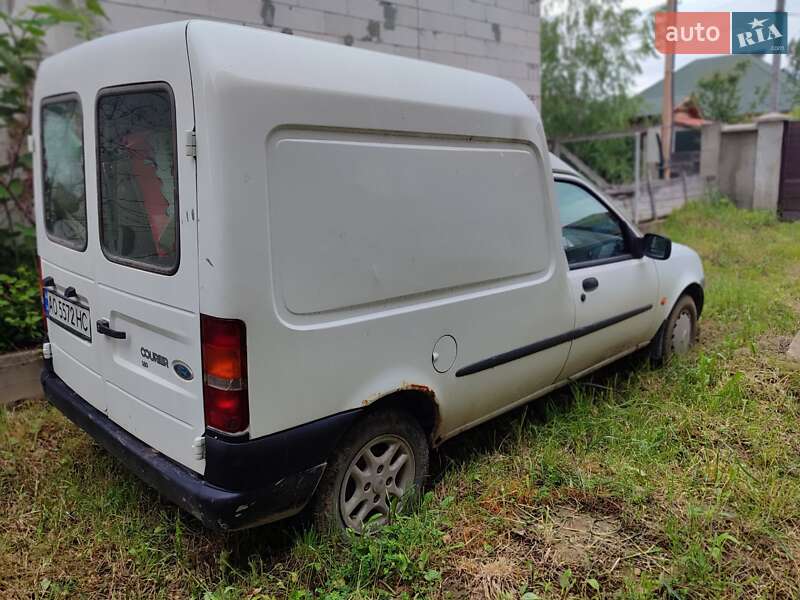 Грузовой фургон Ford Courier 2001 в Виноградове фото 3 Грузовой фургон Ford Courier 2001 в Виноградове