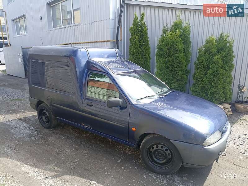 Вантажний фургон Ford Courier 1999 в Вінниці