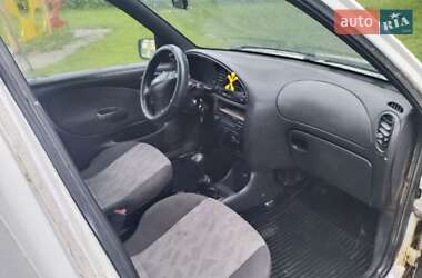 Минивэн Ford Courier 2001 в 