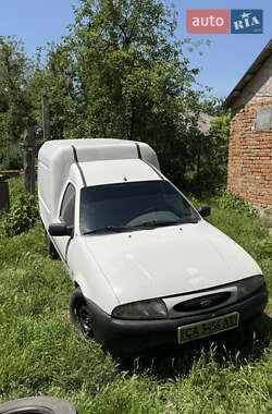 Грузовой фургон Ford Courier 1999 в Звенигородке