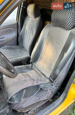 Грузовой фургон Ford Courier 1996 в 