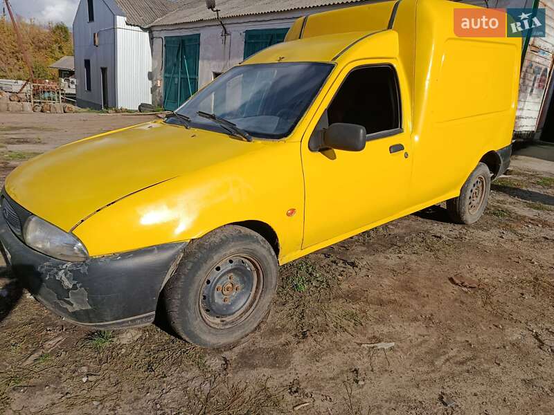 Мінівен Ford Courier 1998 в Монастирищеві