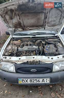 Минивэн Ford Courier 1999 в Апостолово