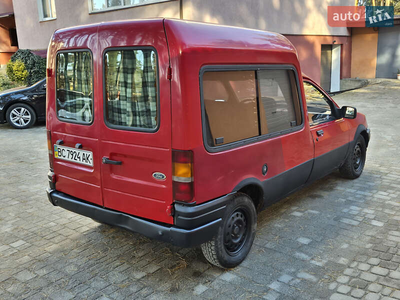 Минивэн Ford Courier 1995 в Славуте