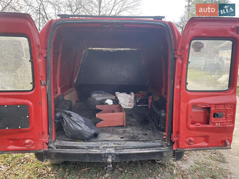 Минивэн Ford Courier 1999 в Городке