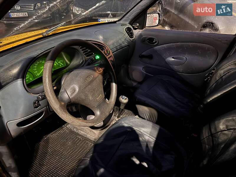 Минивэн Ford Courier 1996 в Запорожье