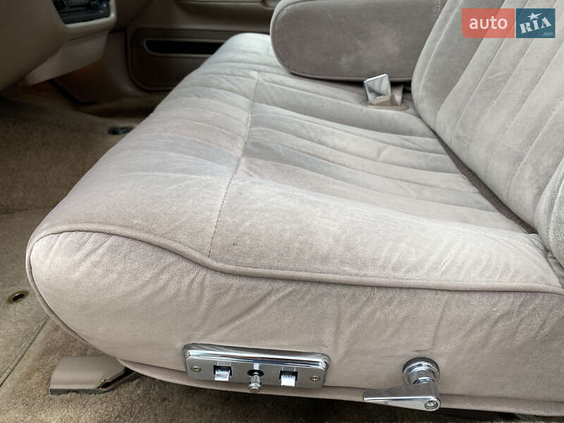 Седан Ford Crown Victoria 1994 в Киеве