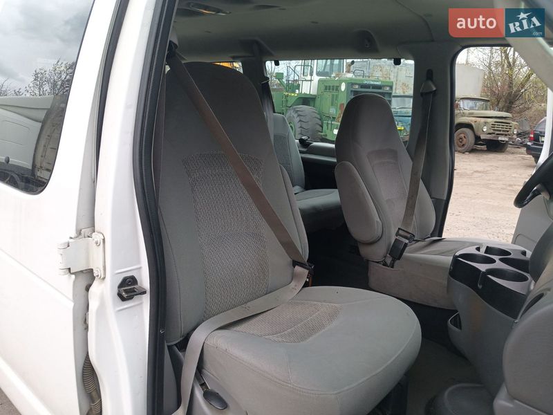 Мінівен Ford E-350 2005 в Києві