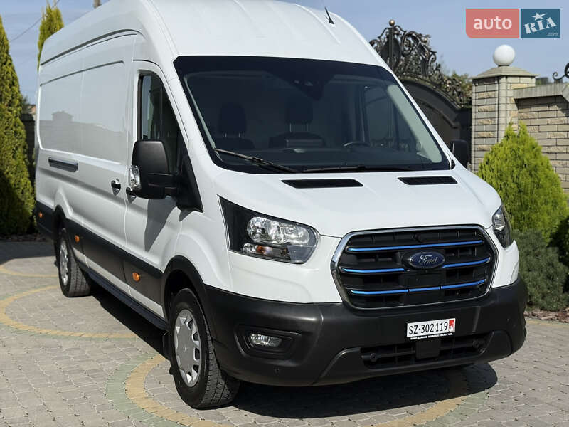 Ford E-Transit 2024