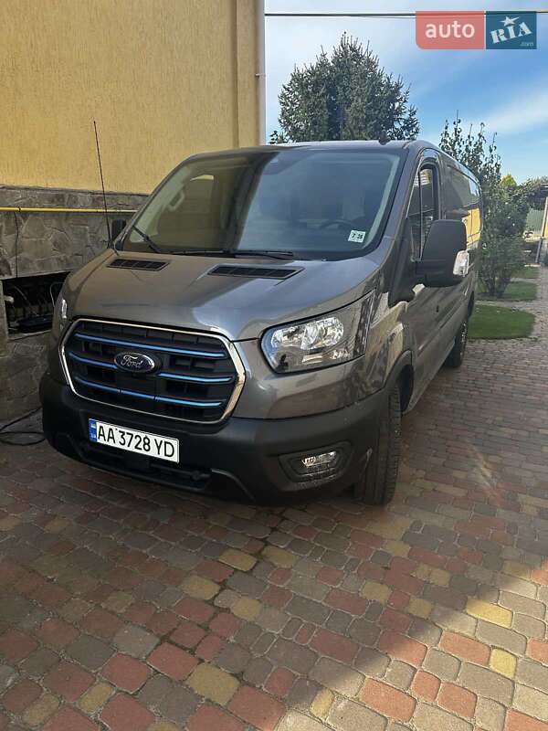 Ford E-Transit 2022
