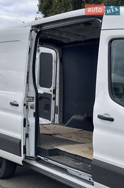 Микроавтобус грузовой (до 3,5т) Ford E-Transit 2022 в 
