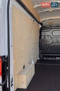 Вантажний фургон Ford E-Transit 2023 в Луцьку