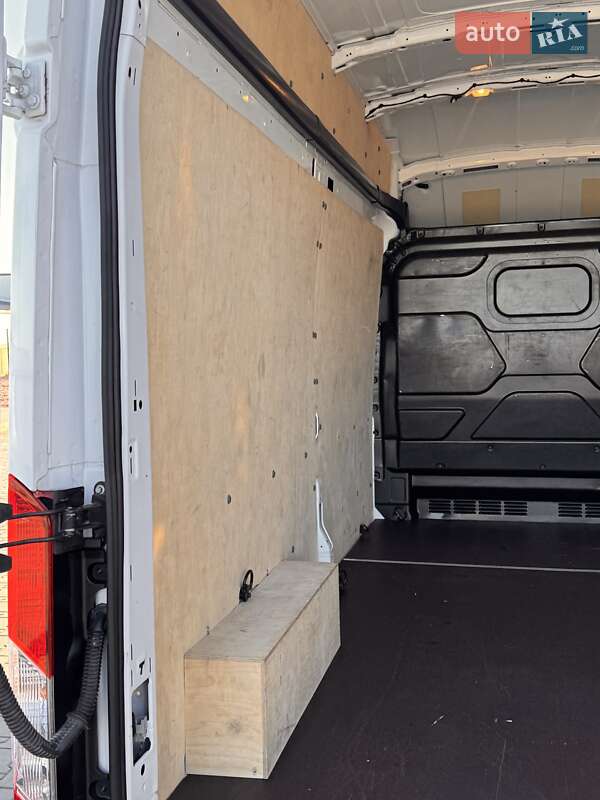 Грузовой фургон Ford E-Transit 2023 в Луцке фото 28 Грузовой фургон Ford E-Transit 2023 в Луцке
