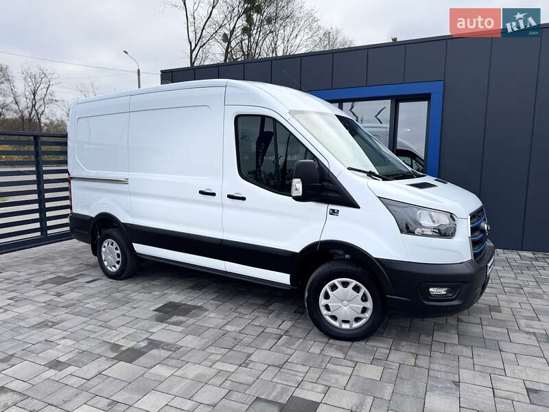 Грузовой фургон Ford E-Transit 2023 в Ровно