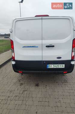 Грузовой фургон Ford E-Transit 2022 в Пирятине