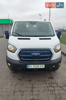 Грузовой фургон Ford E-Transit 2022 в Пирятине