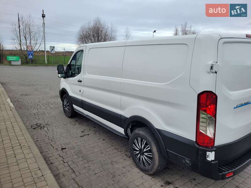 Грузовой фургон Ford E-Transit 2022 в Пирятине фото 16 Грузовой фургон Ford E-Transit 2022 в Пирятине