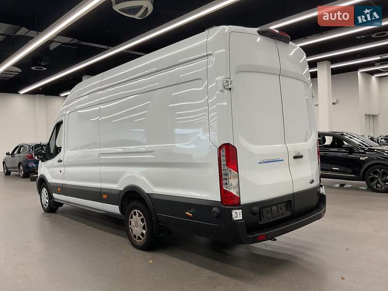 Грузовой фургон Ford E-Transit 2023 в Тернополе