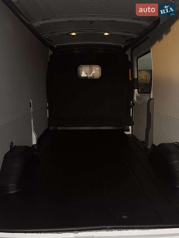 Грузовой фургон Ford E-Transit 2023 в Луцке