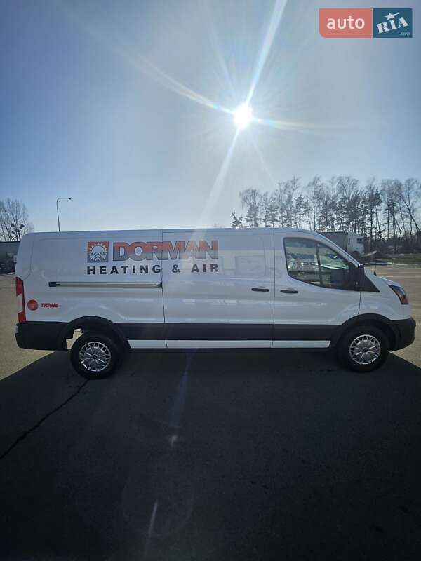Грузовой фургон Ford E-Transit 2022 в Ковеле