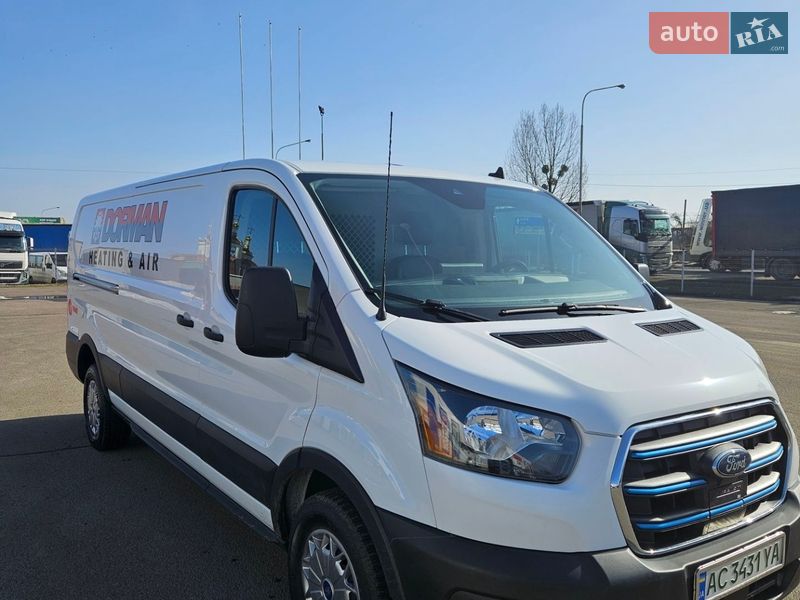 Ford E-Transit 2022