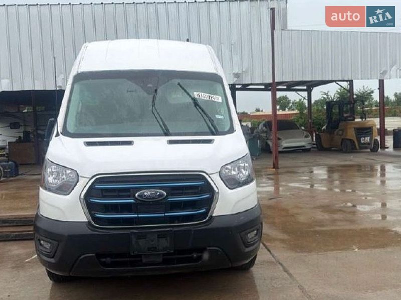 Ford E-Transit 2022