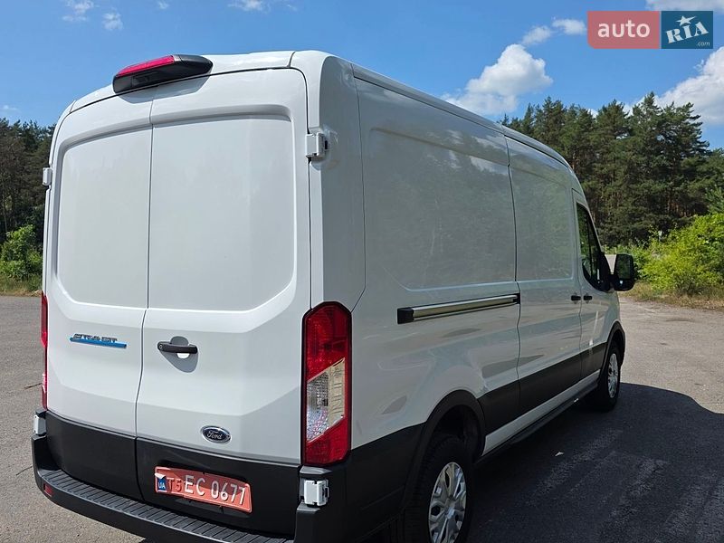 Грузовой фургон Ford E-Transit 2022 в Ковеле
