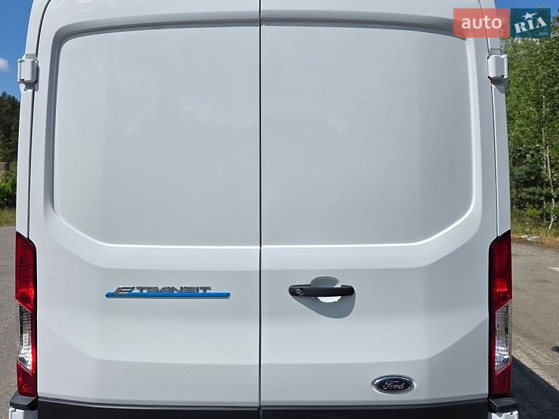 Грузовой фургон Ford E-Transit 2022 в Ковеле