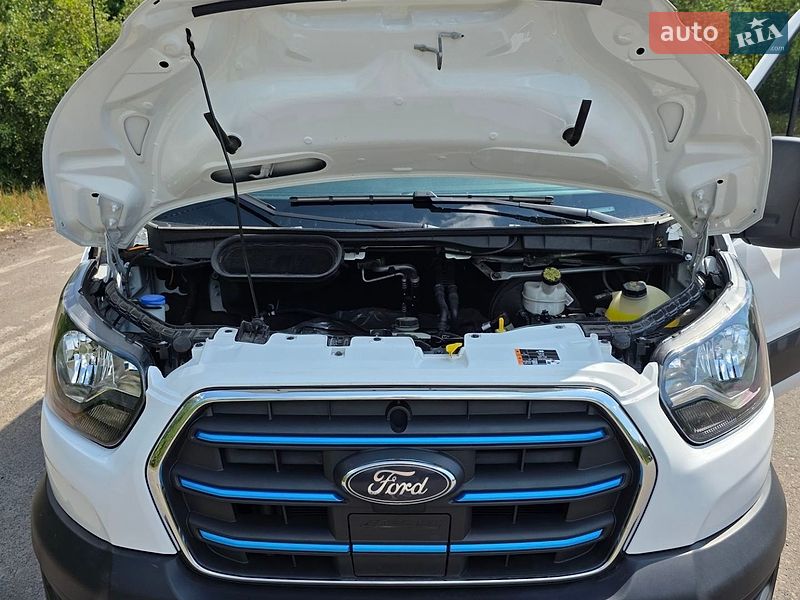 Грузовой фургон Ford E-Transit 2022 в Ковеле