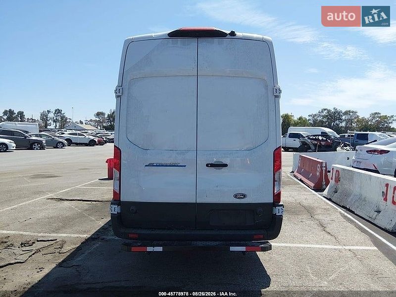 Грузопассажирский фургон Ford E-Transit 2022 в Луцке фото 5 Грузопассажирский фургон Ford E-Transit 2022 в Луцке