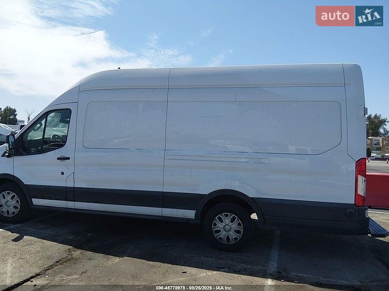 Грузопассажирский фургон Ford E-Transit 2022 в Луцке фото 7 Грузопассажирский фургон Ford E-Transit 2022 в Луцке