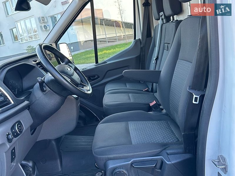 Грузовой фургон Ford E-Transit 2023 в Виннице