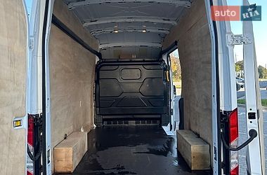 Грузовой фургон Ford E-Transit 2023 в Виннице