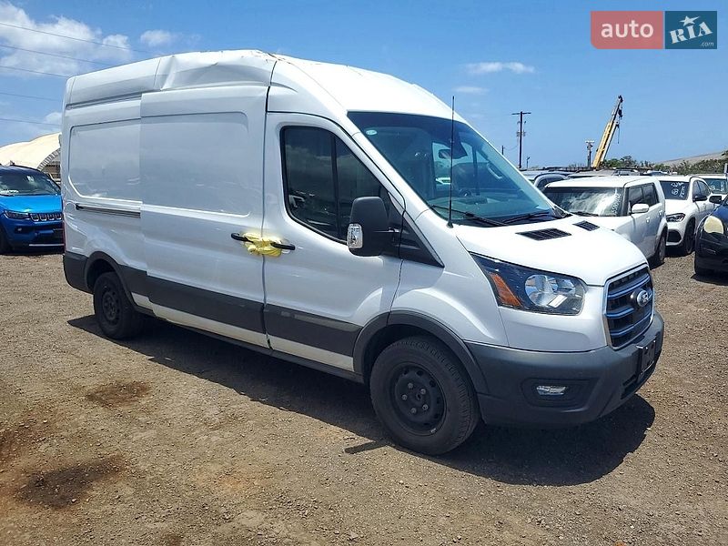 Вантажний фургон Ford E-Transit 2023 в Чернівцях