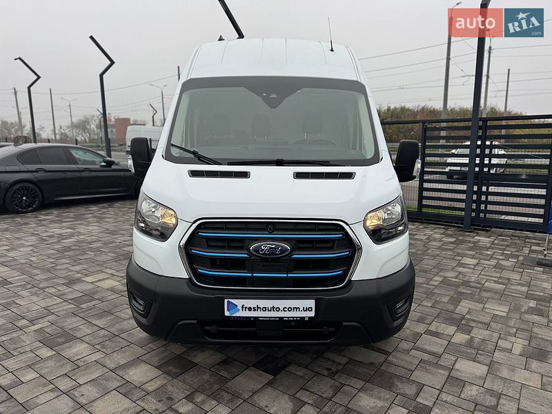 Грузовой фургон Ford E-Transit 2023 в Ровно