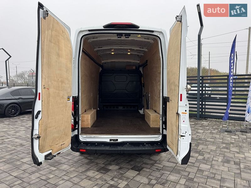 Грузовой фургон Ford E-Transit 2023 в Ровно
