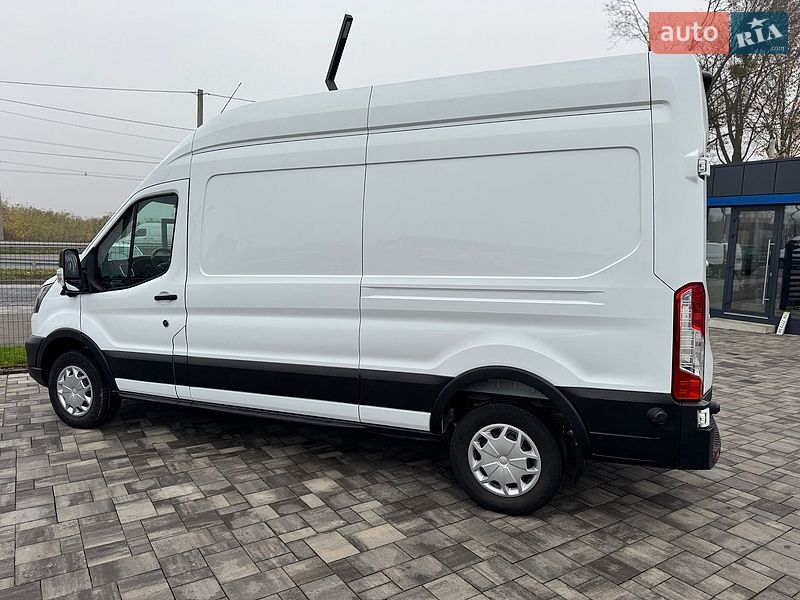 Грузовой фургон Ford E-Transit 2023 в Ровно