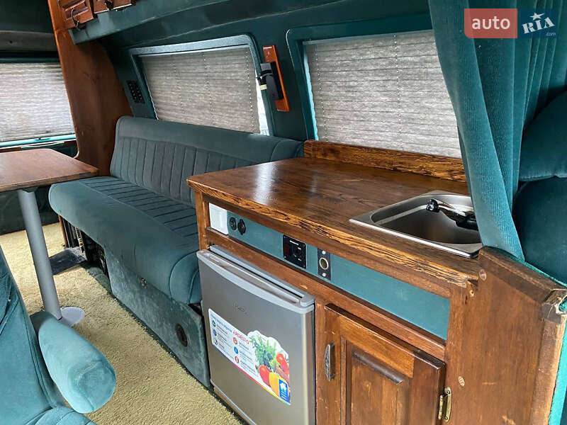 Мінівен Ford Econoline 1996 в Житомирі