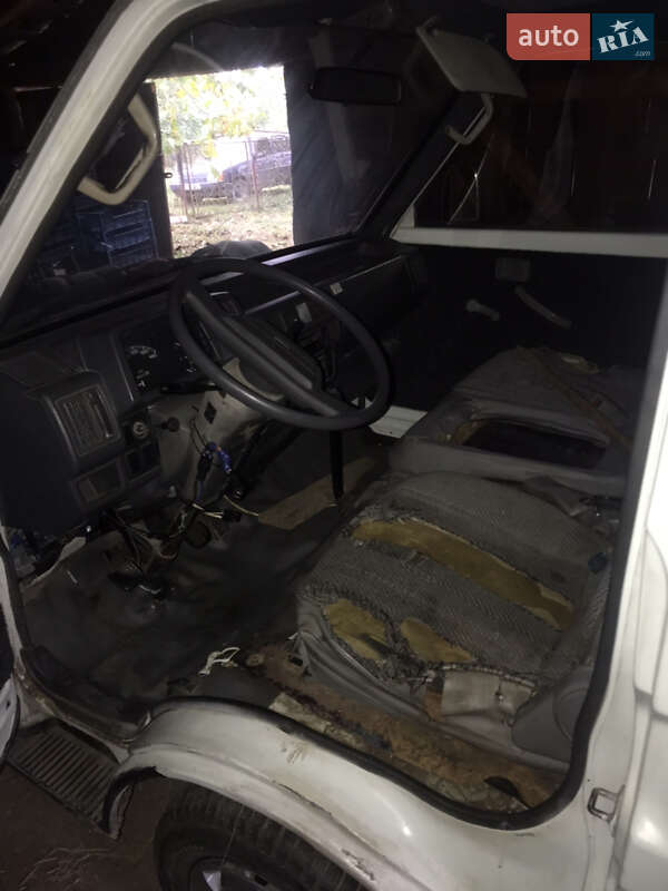 Минивэн Ford Econovan 1988 в Ивано-Франковске
