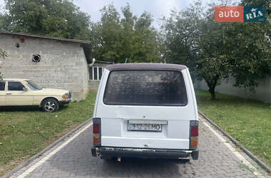 Минивэн Ford Econovan 1988 в 