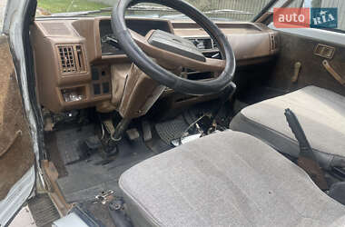 Мінівен Ford Econovan 1988 в 