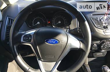 Внедорожник / Кроссовер Ford EcoSport 2015 в Ивано-Франковске