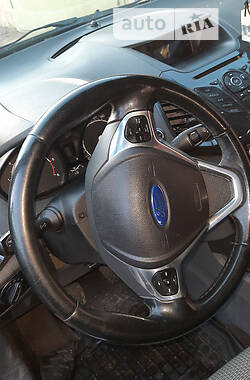 Внедорожник / Кроссовер Ford EcoSport 2014 в 