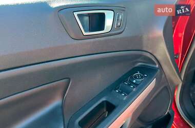 Внедорожник / Кроссовер Ford EcoSport 2018 в 